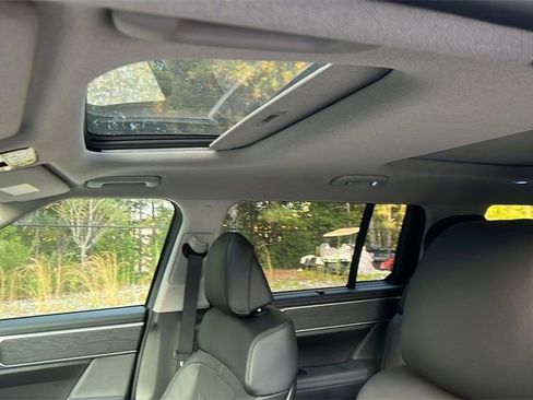 New 2025 Hyundai Santa Fe Limited FWD image 16