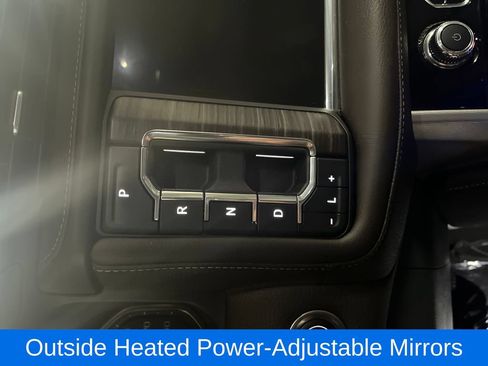 Used 2021 GMC Yukon Denali w/ LPO, Illumination Package AWD/4WD image 30