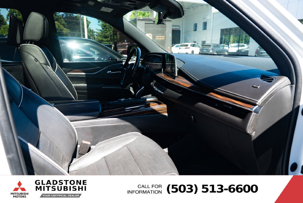 Used 2021 Cadillac Escalade ESV Premium Luxury w/ Performance Package AWD/4WD image 25