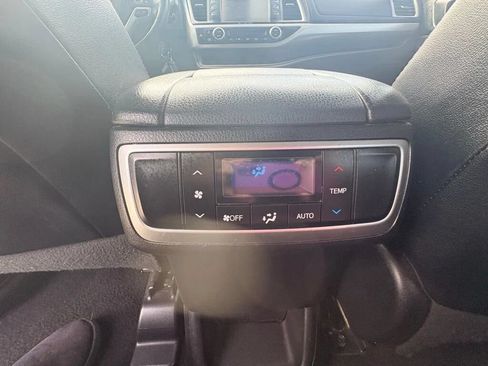 Used 2017 Toyota Highlander Plus w/ Protection Package #3 AWD/4WD image 14