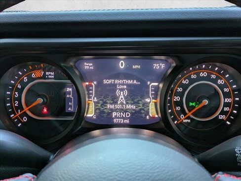 Used 2024 Jeep Wrangler Unlimited Rubicon w/ Technology Group AWD/4WD image 11