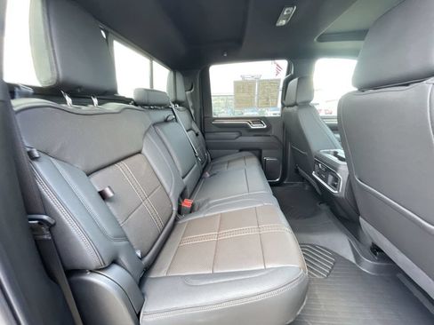 Used 2025 Chevrolet Silverado 2500 High Country w/ High Country Premium Package AWD/4WD image 27