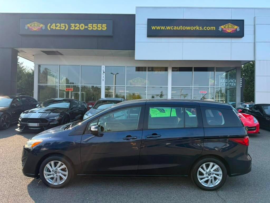 Used 2014 MAZDA MAZDA5 Sport FWD image 2