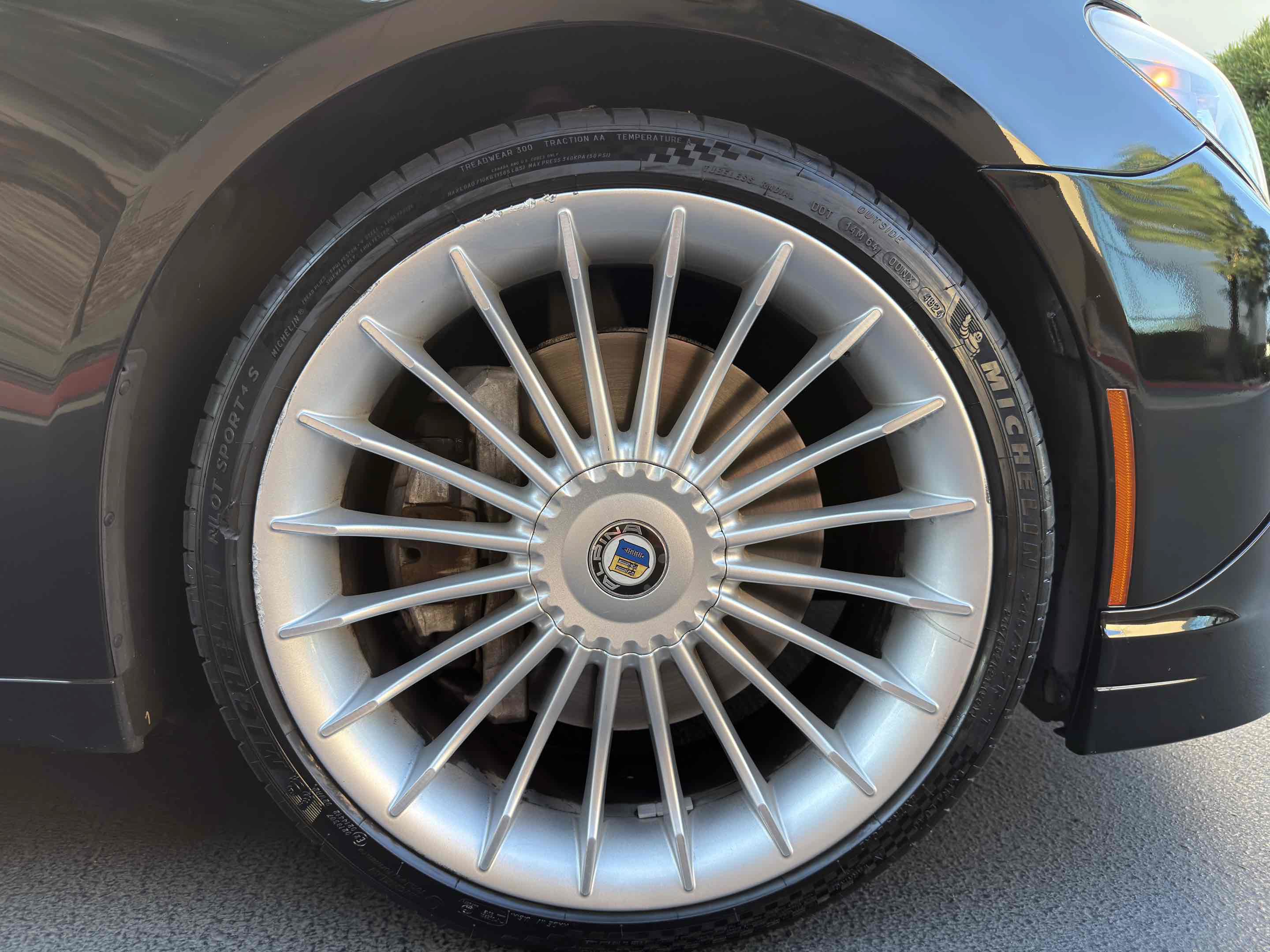Used 2012 BMW ALPINA B7 RWD image 22