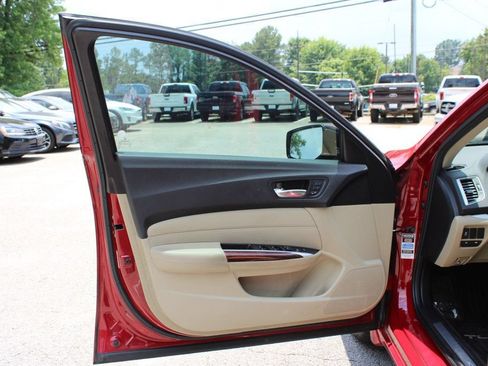 Used 2017 Acura TLX FWD image 12