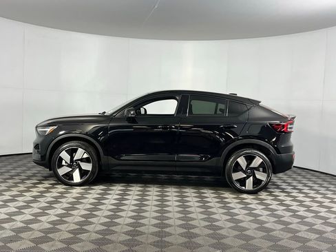 Used 2023 Volvo C40 P8 Recharge Ultimate image 8