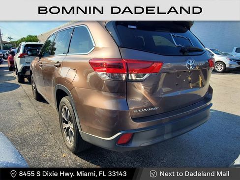 Used 2018 Toyota Highlander Plus image 3
