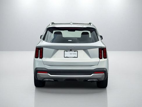 Certified 2026 Kia Sorento EX w/ EX Premium Package FWD image 7