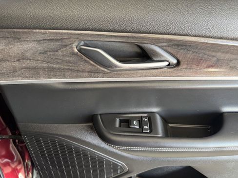 Used 2025 Jeep Grand Cherokee Limited w/ Trailer Tow Package AWD/4WD image 34