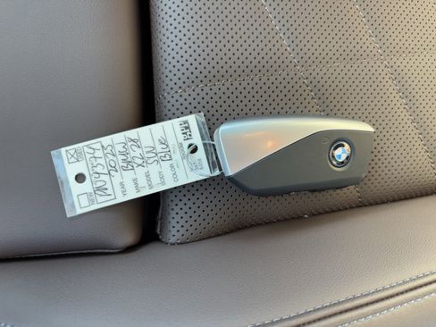 Certified 2025 BMW X2 xDrive28i image 38