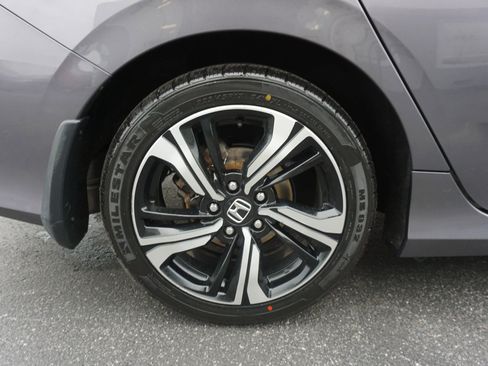 Used 2016 Honda Civic Touring image 38