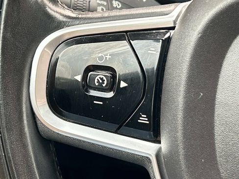 Used 2017 Volvo S90 T6 Inscription w/ Vision Package AWD/4WD image 28
