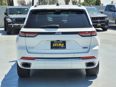 Used 2024 Jeep Grand Cherokee Overland w/ Luxury Tech Group IV AWD/4WD image 6