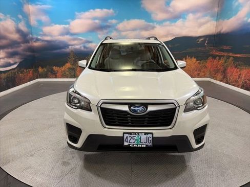 Used 2019 Subaru Forester Premium w/ Popular Package #1 AWD/4WD image 3