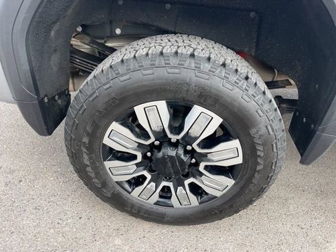 Used 2025 GMC Sierra 3500 Denali AWD/4WD image 18