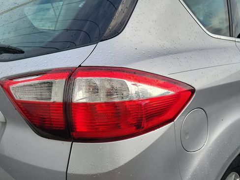 Used 2015 Ford C-MAX Energi SEL w/ Equipment Group 302A FWD image 11