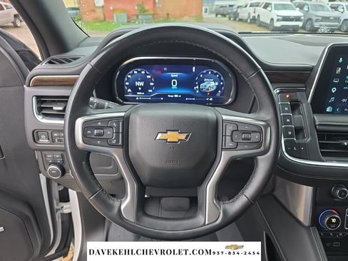 Used 2024 Chevrolet Suburban Premier AWD/4WD image 12
