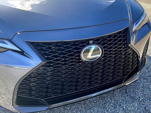 Used 2023 Lexus IS 350 F Sport image 29