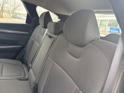 Certified 2023 Hyundai Tucson SE image 18