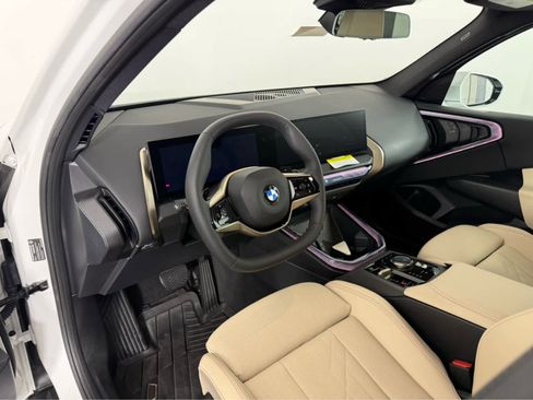 Certified 2025 BMW X3 xDrive30i w/ Convenience Package image 10