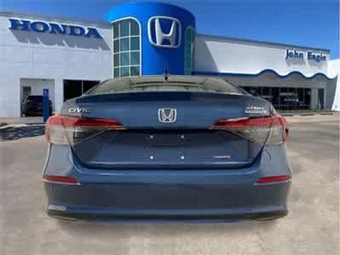 Certified 2025 Honda Civic Sport Touring image 4