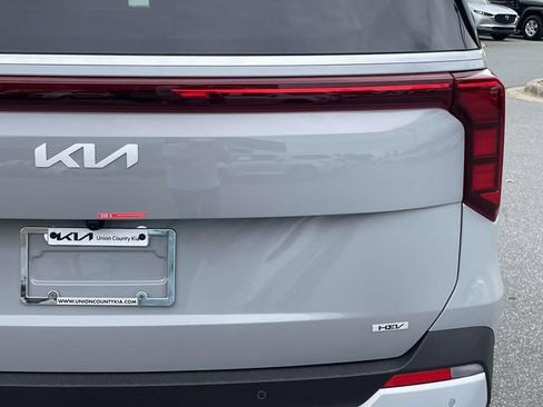 New 2026 Kia Carnival EX image 11