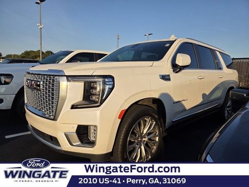 Used 2022 GMC Yukon XL Denali AWD/4WD image 1