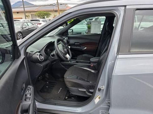 Used 2024 Nissan Kicks SR image 10