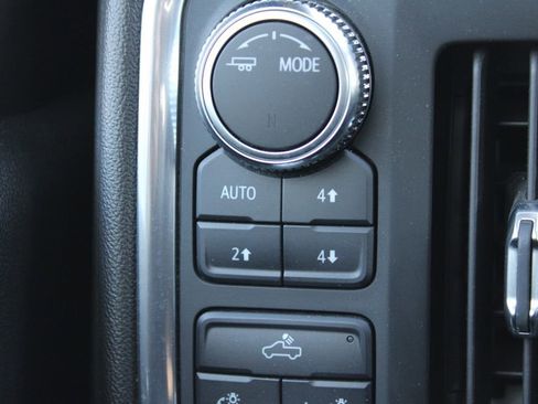 Used 2022 GMC Sierra 1500 SLE w/ X31 Off-Road Package image 27