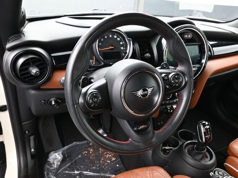 Used 2020 MINI Cooper S image 14