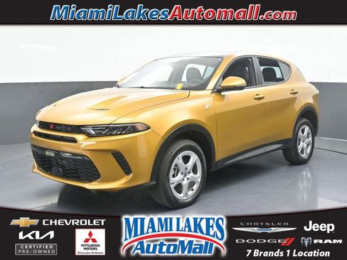 Used 2024 Dodge Hornet GT image 1