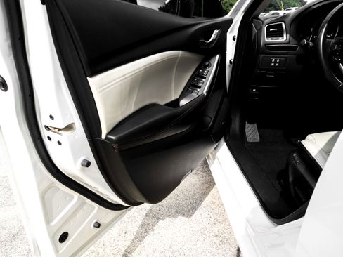 Used 2015 MAZDA MAZDA6 Grand Touring image 16