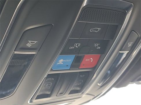 New 2025 Jeep Grand Cherokee L Altitude image 31