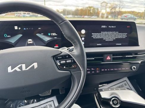 Used 2022 Kia EV6 GT-Line w/ GT-Line Suede Seat Package image 19