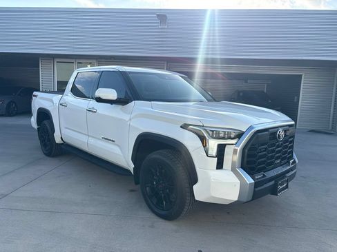 Used 2022 Toyota Tundra Limited w/ TRD Off-Road Package AWD/4WD image 3