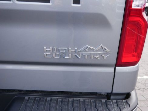 Used 2025 Chevrolet Silverado 1500 High Country w/ High Country Premium Package AWD/4WD image 10