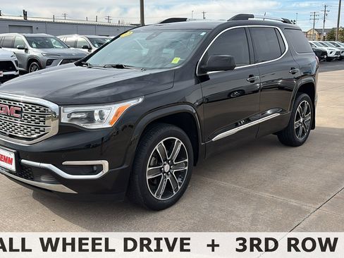 Used 2017 GMC Acadia Denali w/ Technology Package image 5