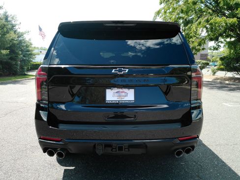 Used 2026 Chevrolet Suburban Z71 AWD/4WD image 7