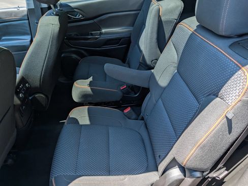 Used 2023 GMC Acadia AT4 w/ Trailering Package AWD/4WD image 23