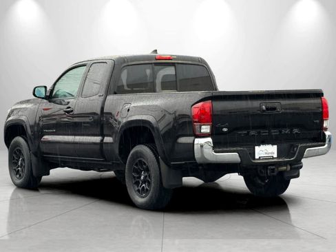 Used 2019 Toyota Tacoma SR5 image 5