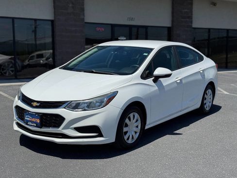 Used 2017 Chevrolet Cruze LS w/ LS Fleet Convenience Package image 2