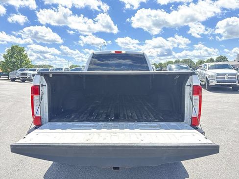 Used 2017 Ford F250 XL w/ Power Equipment Group AWD/4WD image 17