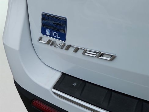 Used 2020 Ford Explorer Limited image 12