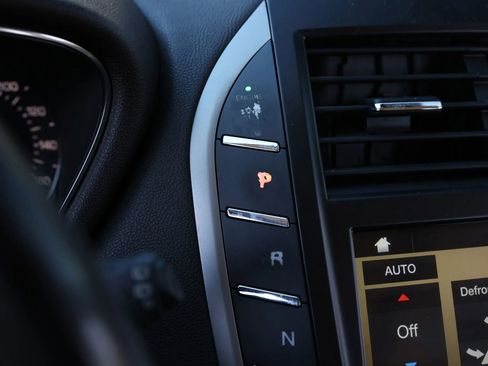 Used 2016 Lincoln MKC Reserve image 31