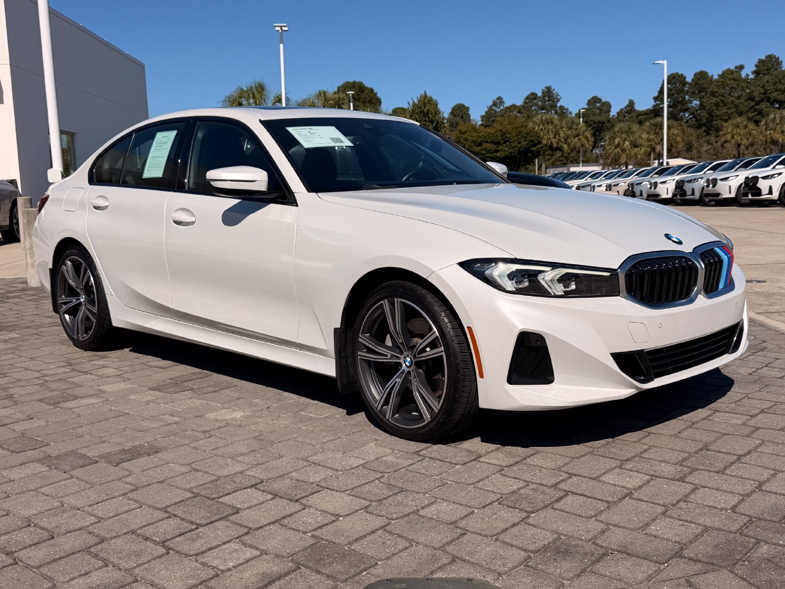 Used 2023 BMW 330i Sedan w/ Premium Package RWD image 7