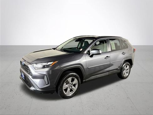 Used 2024 Toyota RAV4 LE AWD/4WD image 2