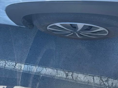 Used 2022 Toyota Corolla Cross L FWD image 6