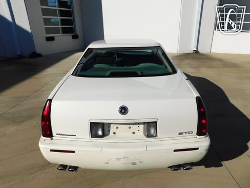 Used 2002 Cadillac Eldorado Collector's Edition image 22