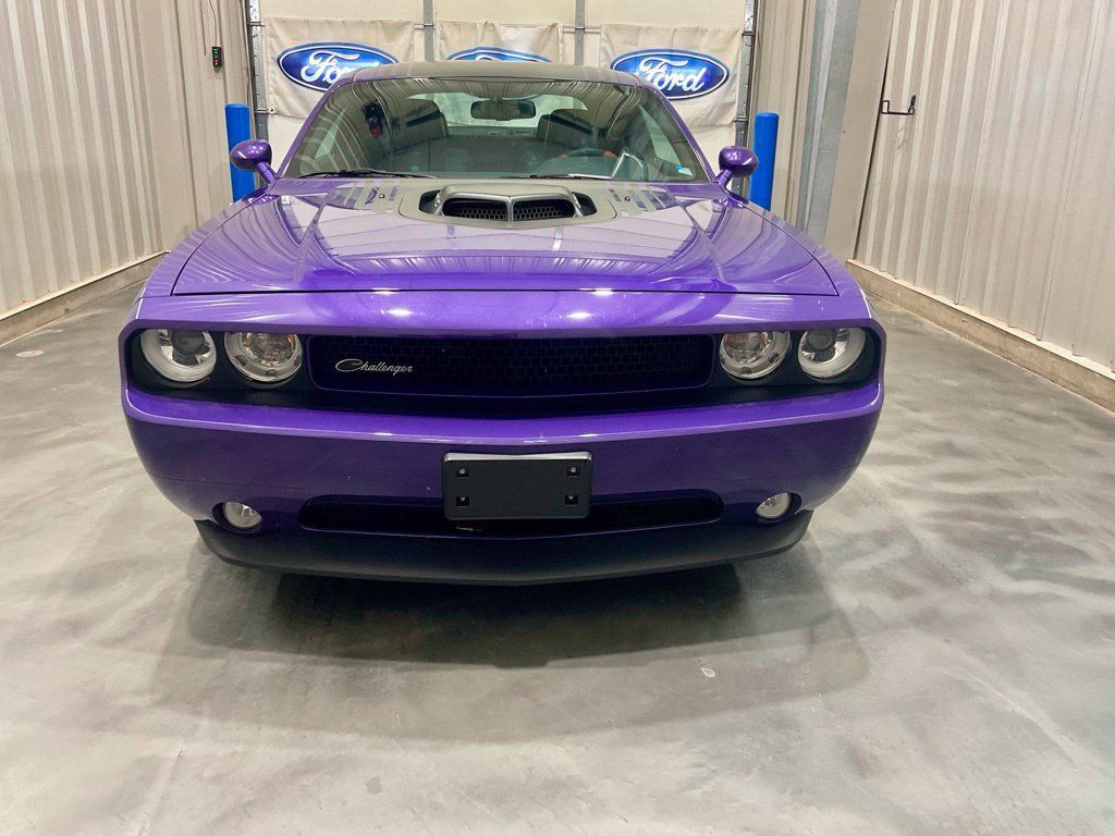 Used 2014 Dodge Challenger R/T RWD image 7