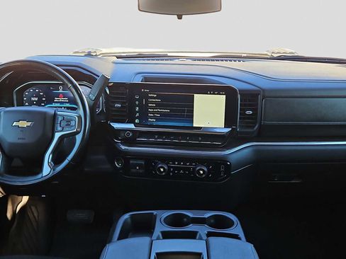 Used 2024 Chevrolet Silverado 2500 LT image 14